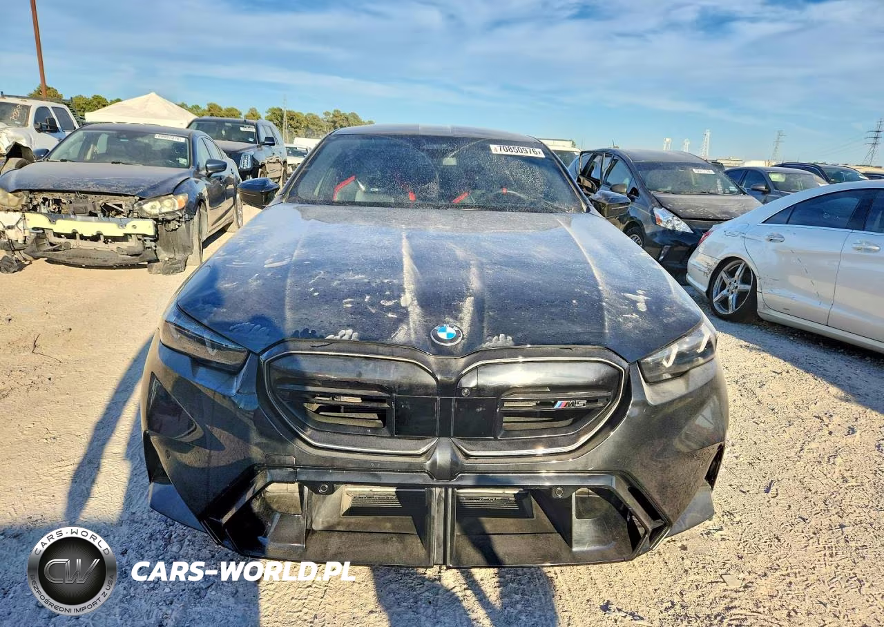 2025 BMW M5 VIN:WBS83FK00SCT14543 - 5