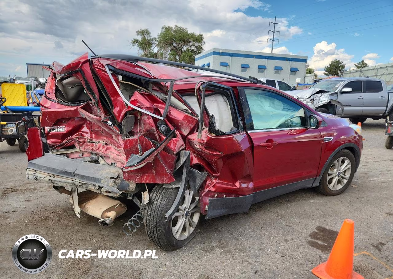 2018 Ford Escape Se VIN:1FMCU9GD8JUA55610 - 3