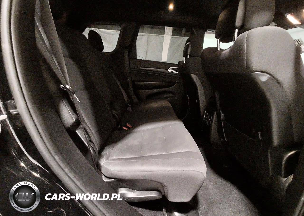 2019 Jeep Grand Cherokee Laredo VIN:1C4RJEAG7KC732432 - 11