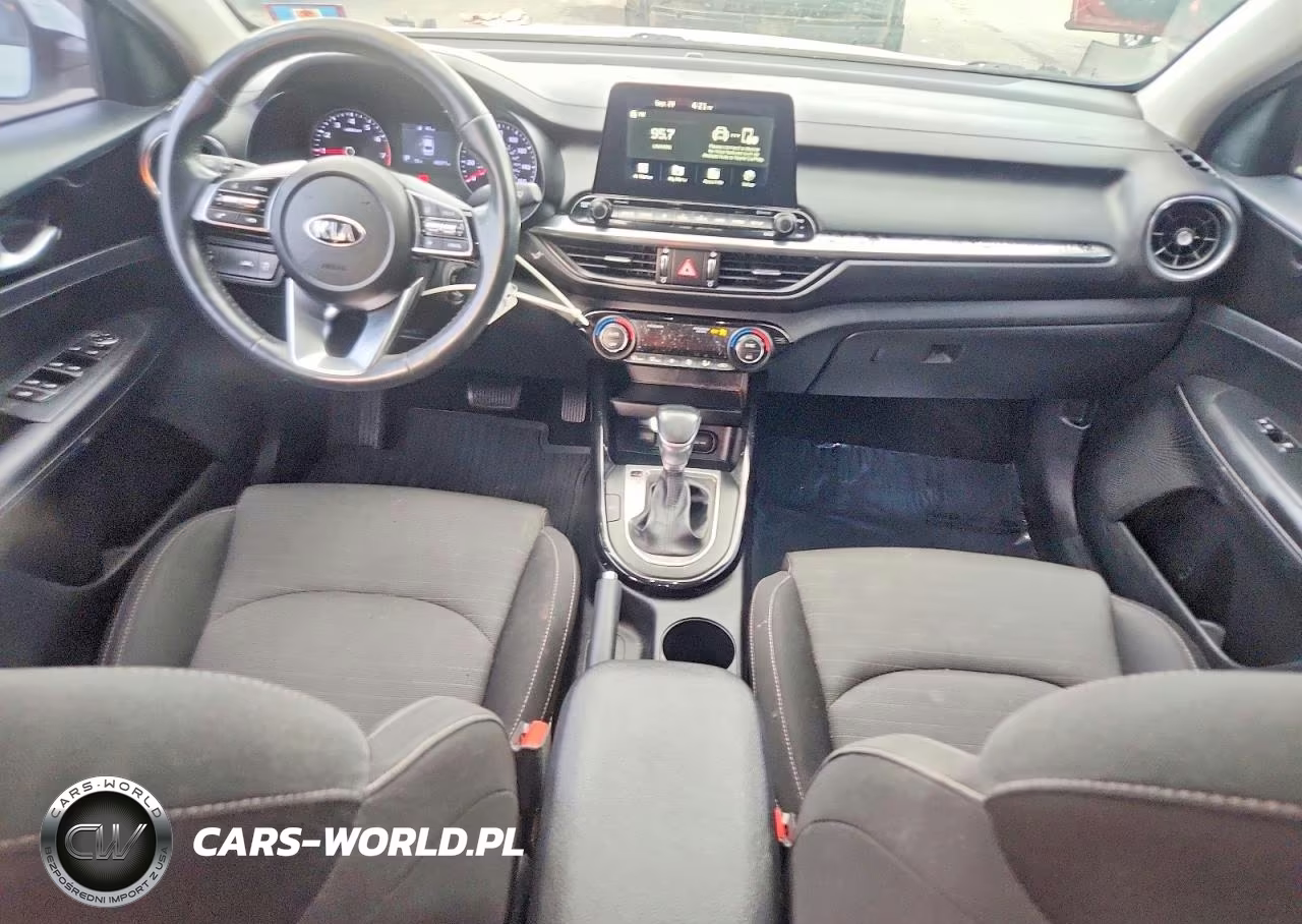 2019 Kia Forte S VIN:3KPF34AD4KE018683 - 8