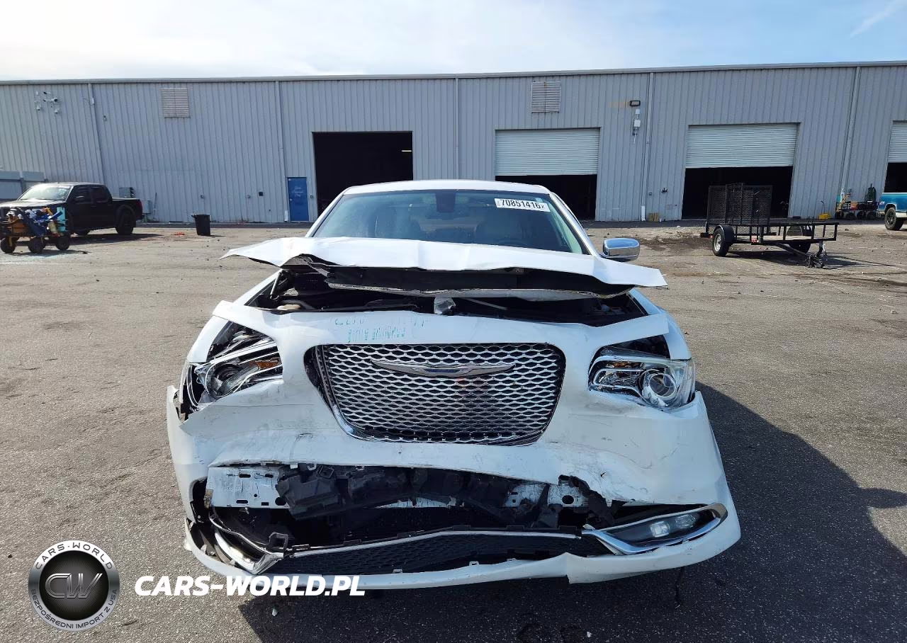 2016 Chrysler 300C VIN:2C3CCAEG4GH190086 - 5