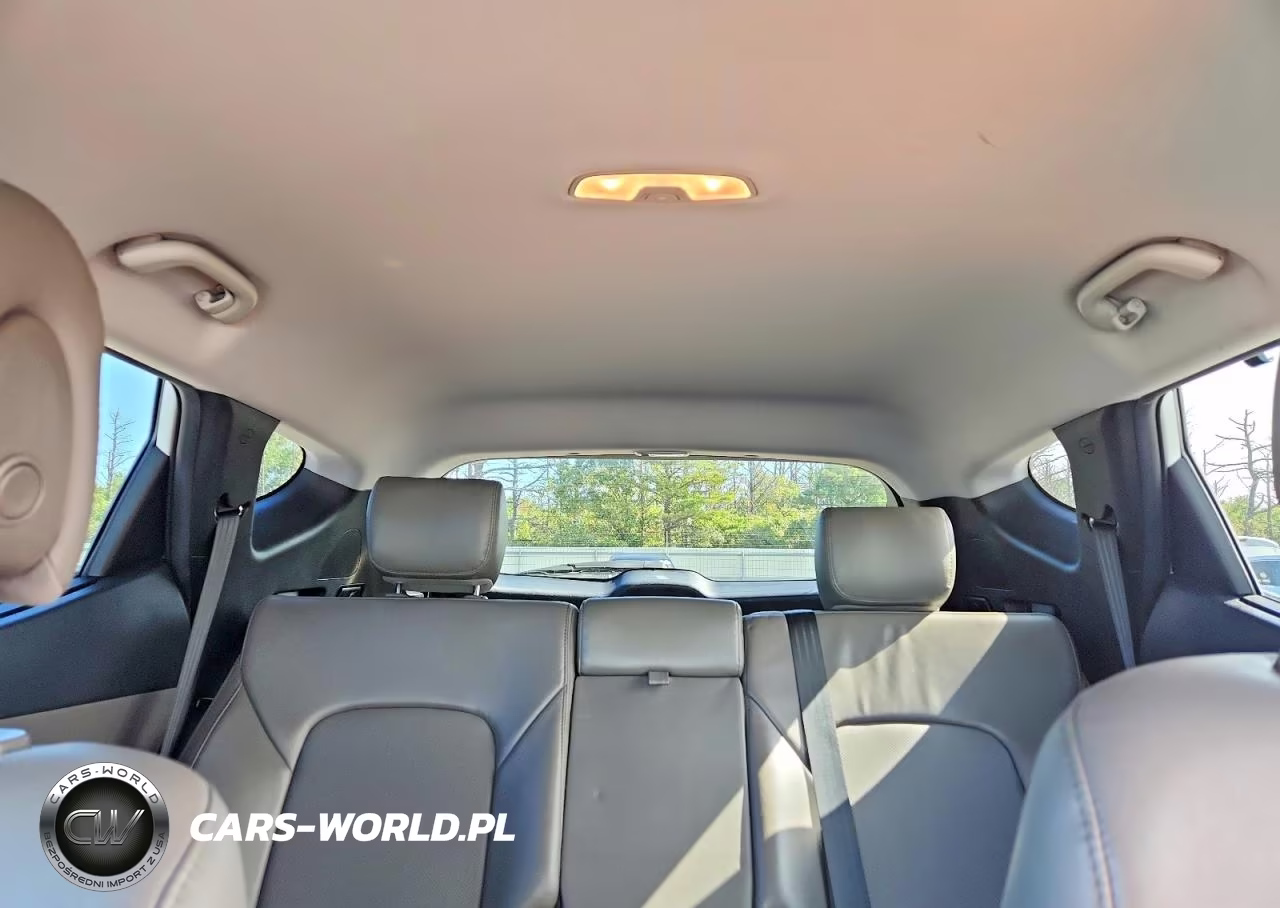 2018 Hyundai Santa Fe Sport 2.4L VIN:5XYZUDLB1JG553557 - 10
