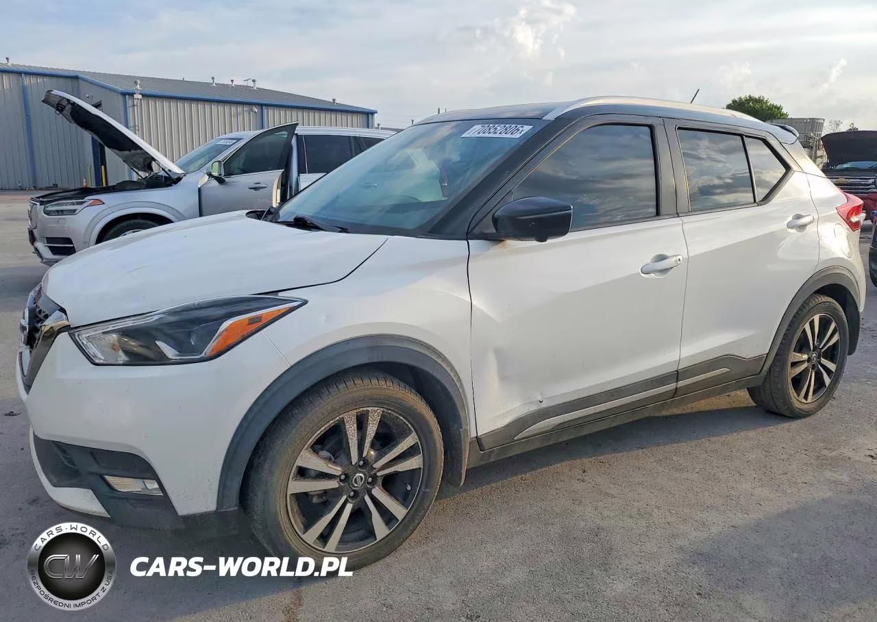 2018 Nissan Kicks Sr