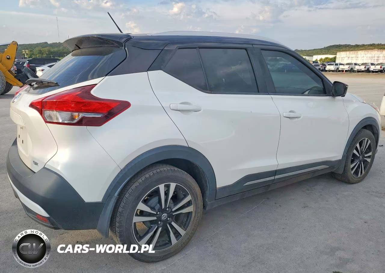 2018 Nissan Kicks Sr VIN:3N1CP5CU4JL510413 - 3