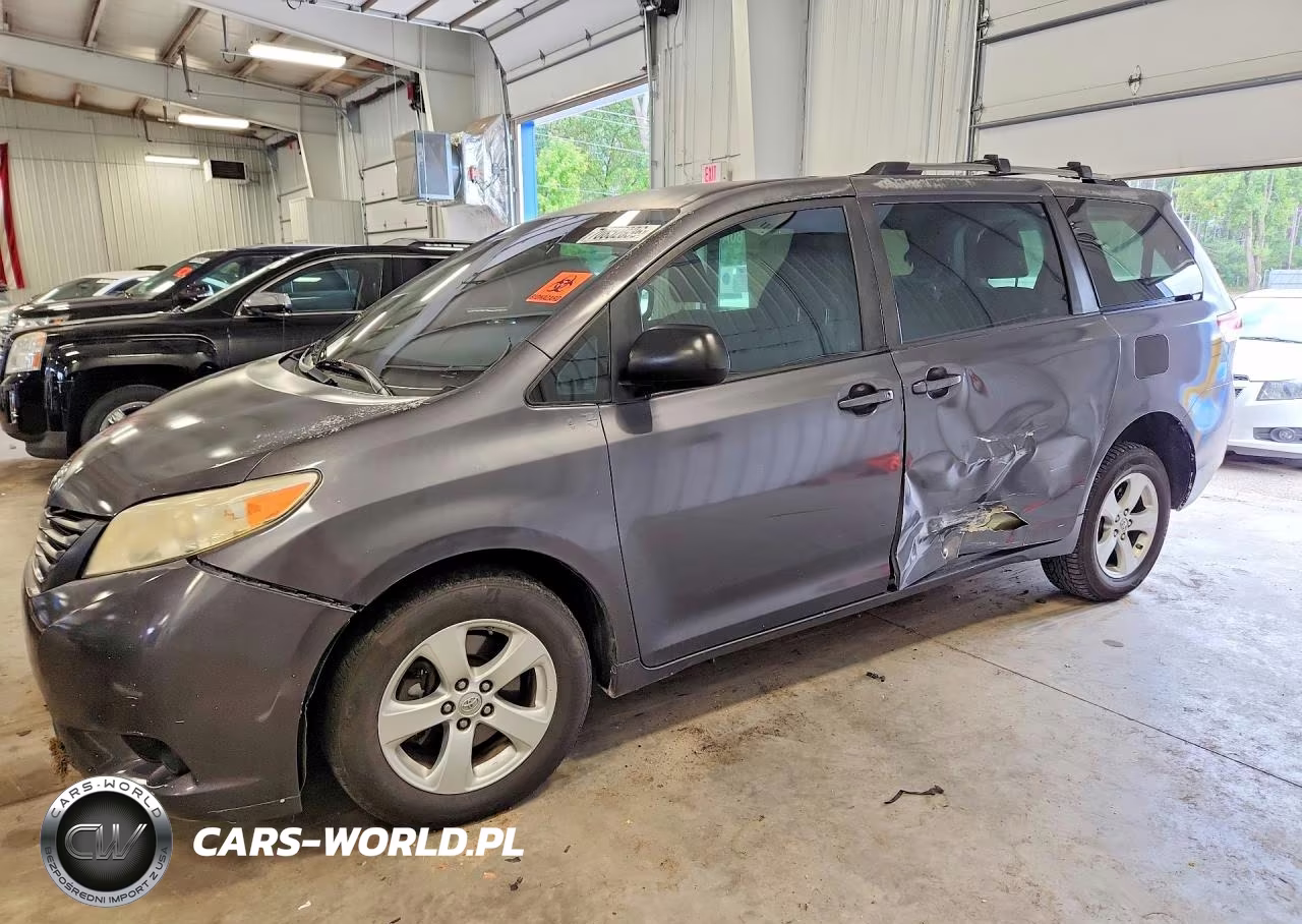 2014 Toyota Sienna L 7-Passenger