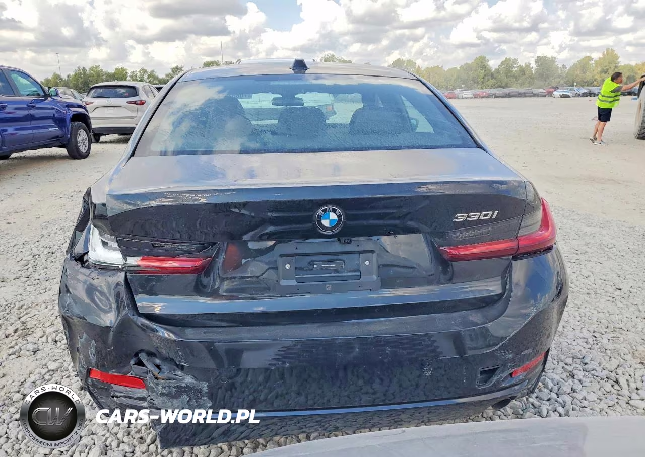 2026 BMW 330I VIN:3MW69CW00T8G52925 - 7