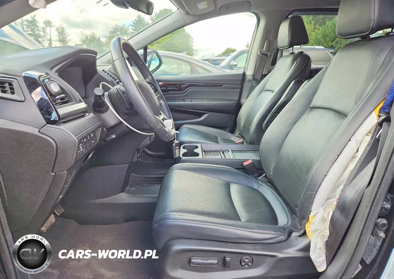 2021 Honda Odyssey Touring VIN:5FNRL6H8XMB040136 - 7