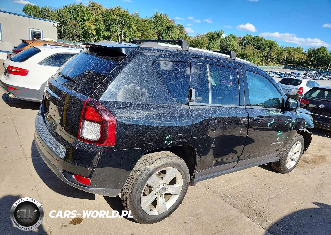 2017 Jeep Compass Sport VIN:1C4NJDBB4HD143708 - 3