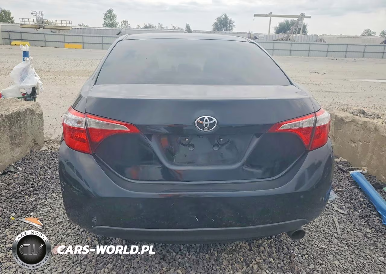 2015 Toyota Corolla Le VIN:5YFBURHE8FP288219 - 6