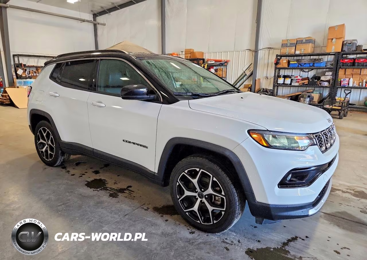 2025 Jeep Compass Limited VIN:3C4NJDCN6ST556952 - 4
