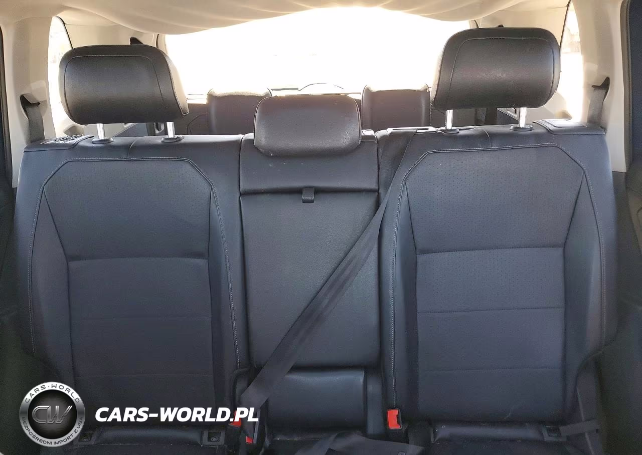 2018 Volkswagen Tiguan Se VIN:3VV3B7AX2JM001470 - 10