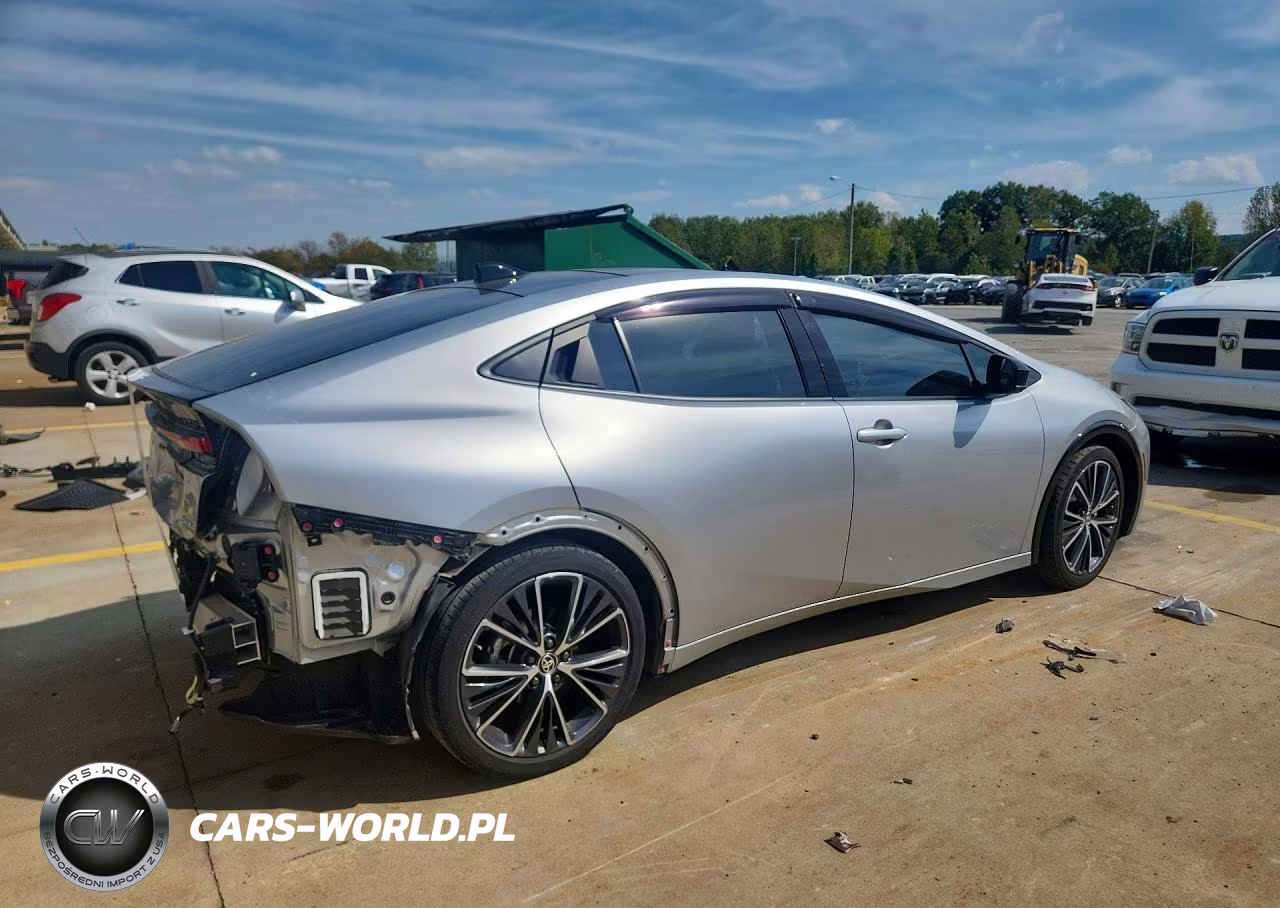2024 Toyota Prius Limited VIN:JTDACAAU8R3028613 - 3
