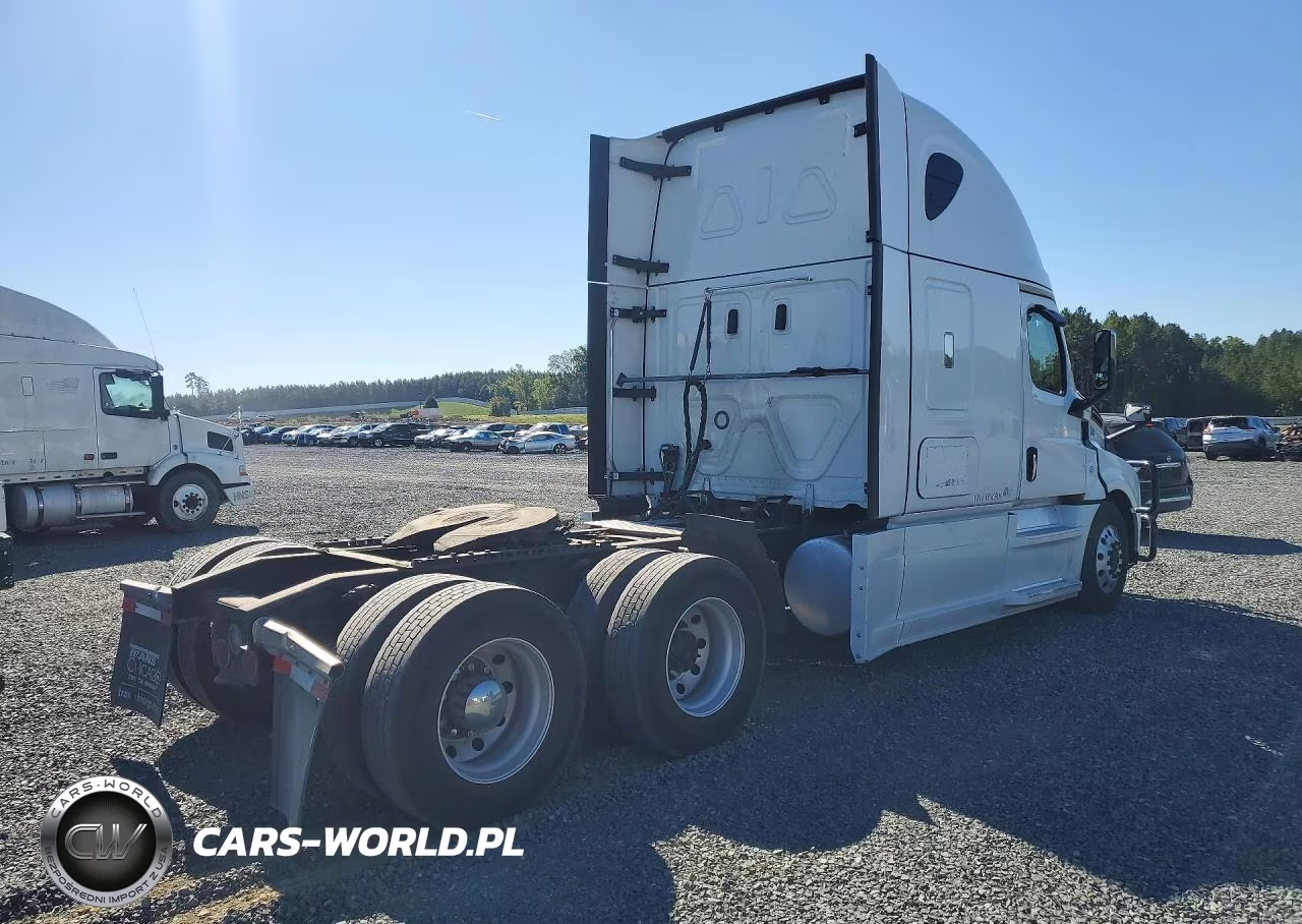 2022 Freightliner Cascadia 126 Semi Truck VIN:3AKJHHDR3NSNC5010 - 3
