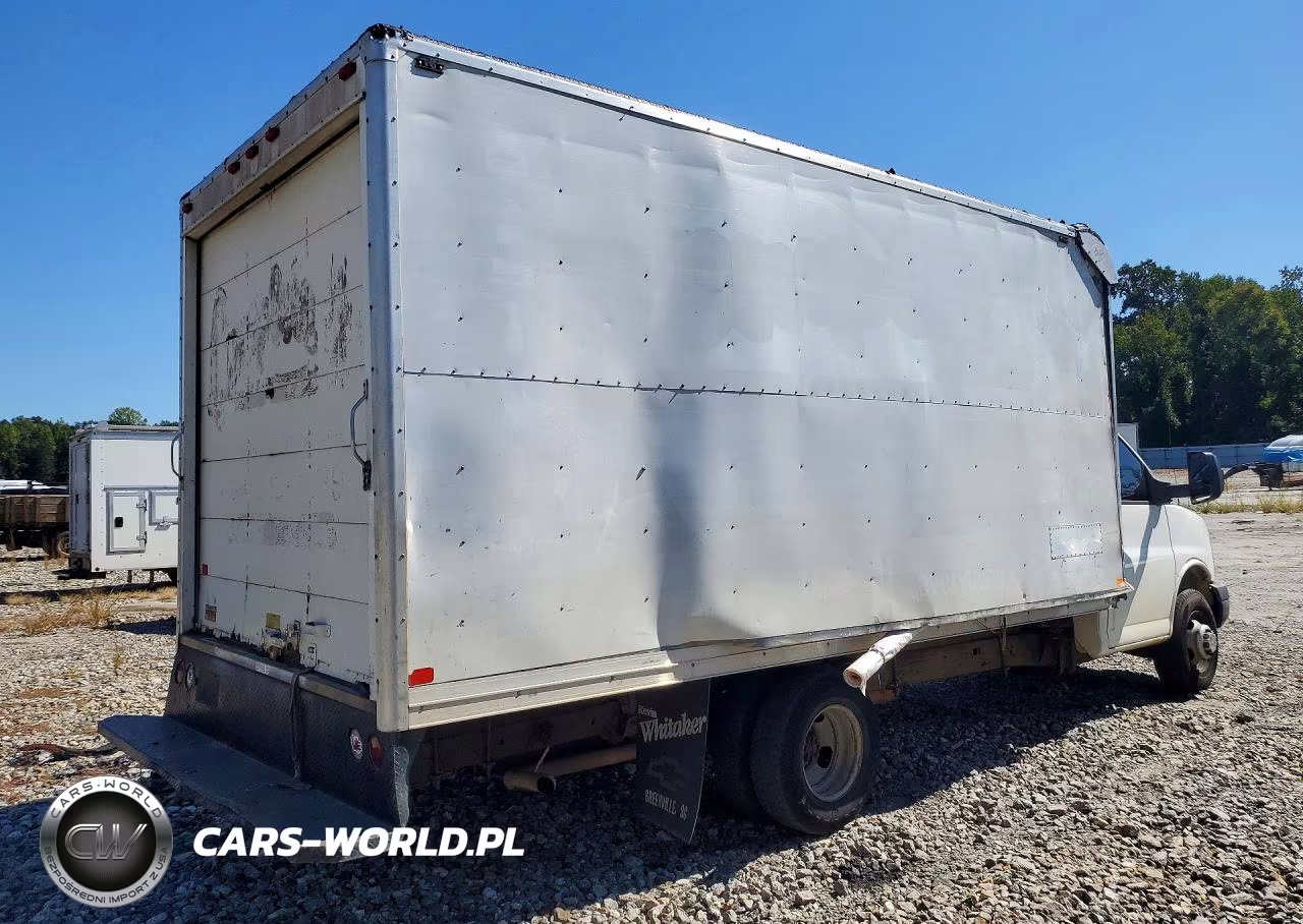 2011 Chevrolet Express Box Truck VIN:1GB3G3CG4B1145496 - 3