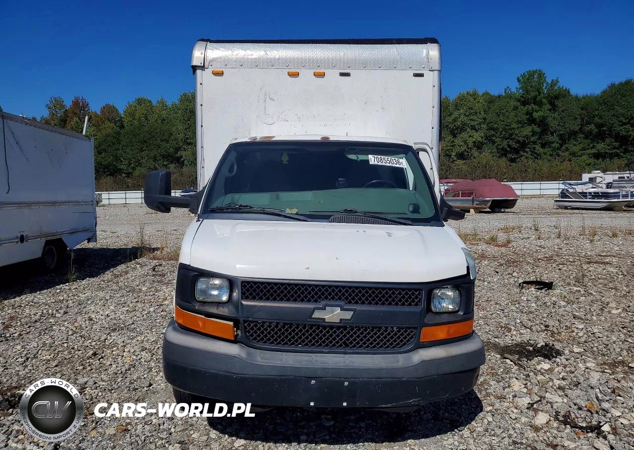 2011 Chevrolet Express Box Truck VIN:1GB3G3CG4B1145496 - 5