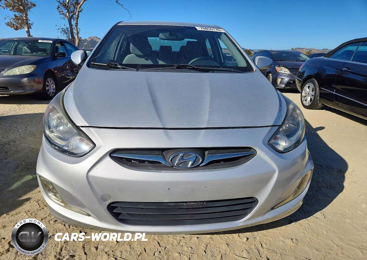 2012 Hyundai Accent Gls VIN:KMHCU4AE0CU112468 - 5