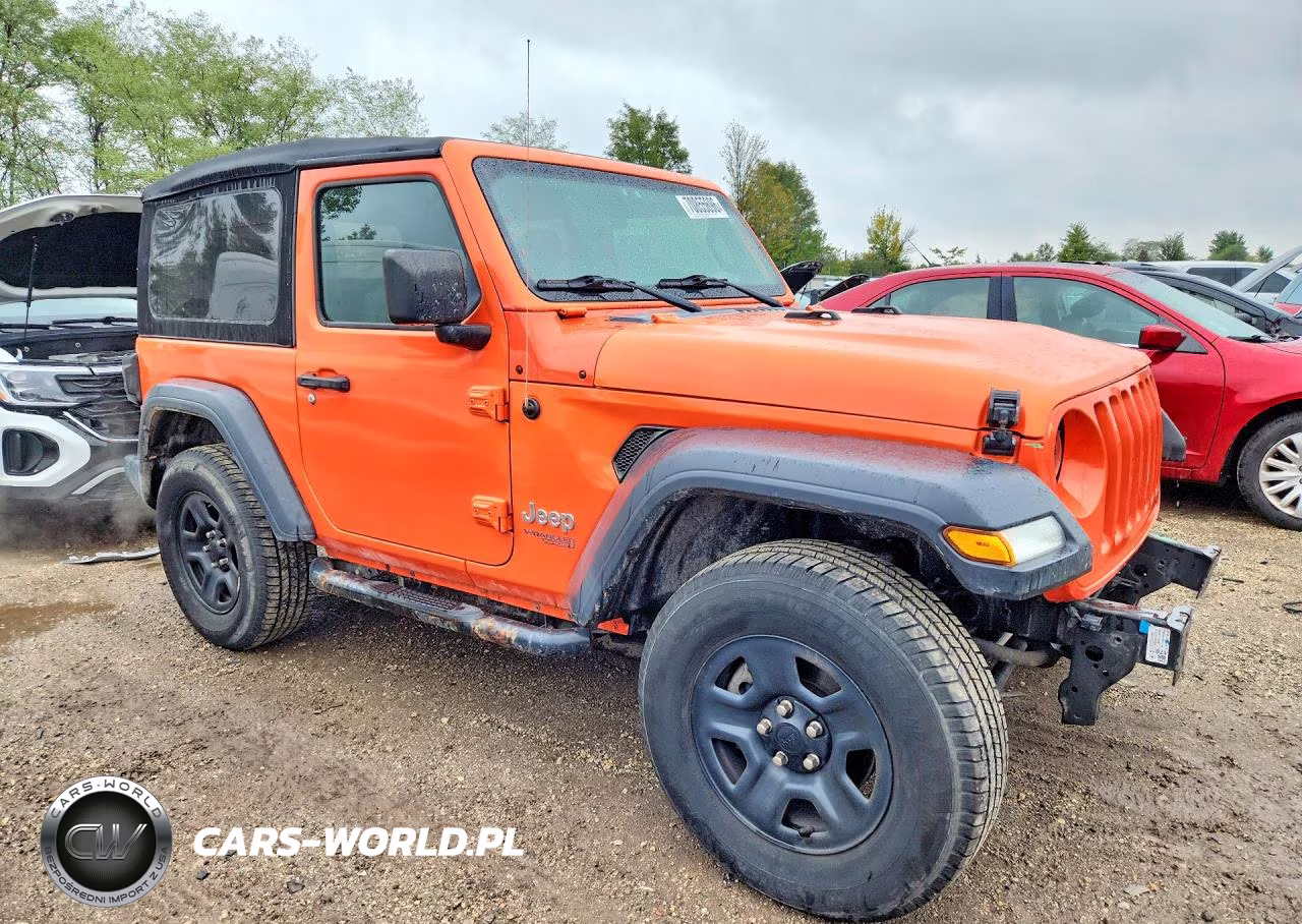 2018 Jeep Wrangler Sport VIN:1C4GJXAN8JW223951 - 4