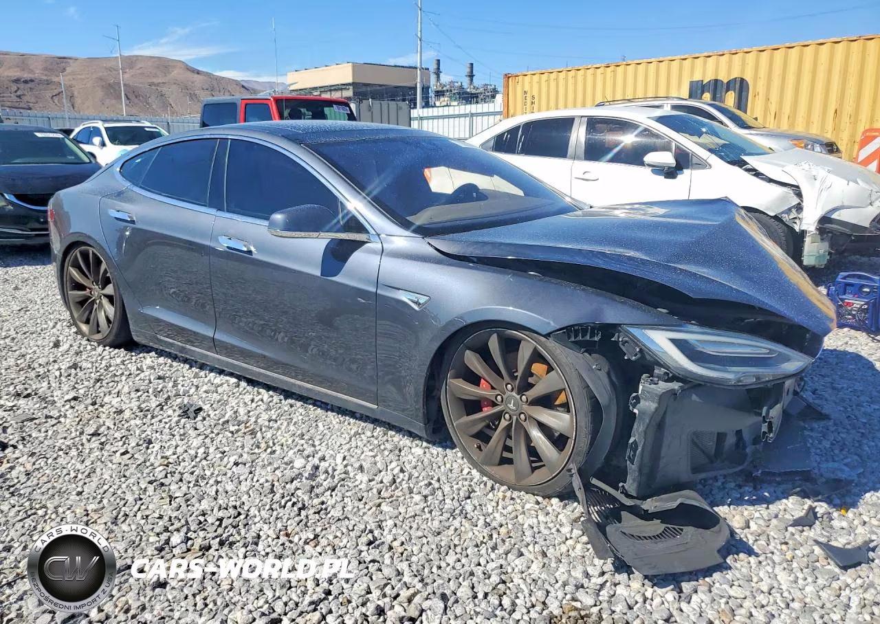 2016 Tesla Model S VIN:5YJSA1E41GF140917 - 4