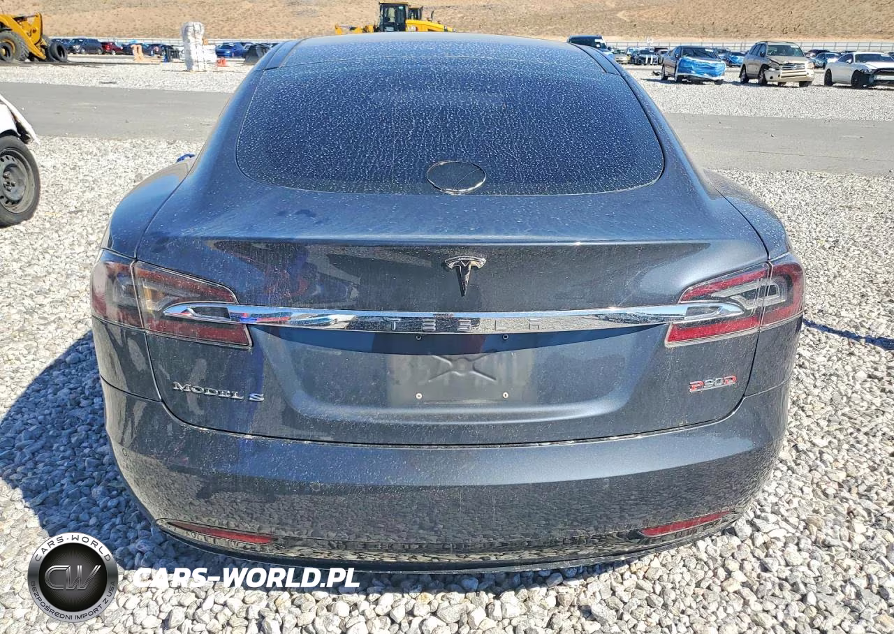 2016 Tesla Model S VIN:5YJSA1E41GF140917 - 6