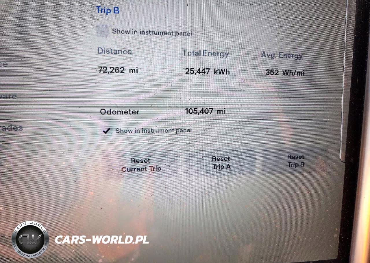 2016 Tesla Model S VIN:5YJSA1E41GF140917 - 9