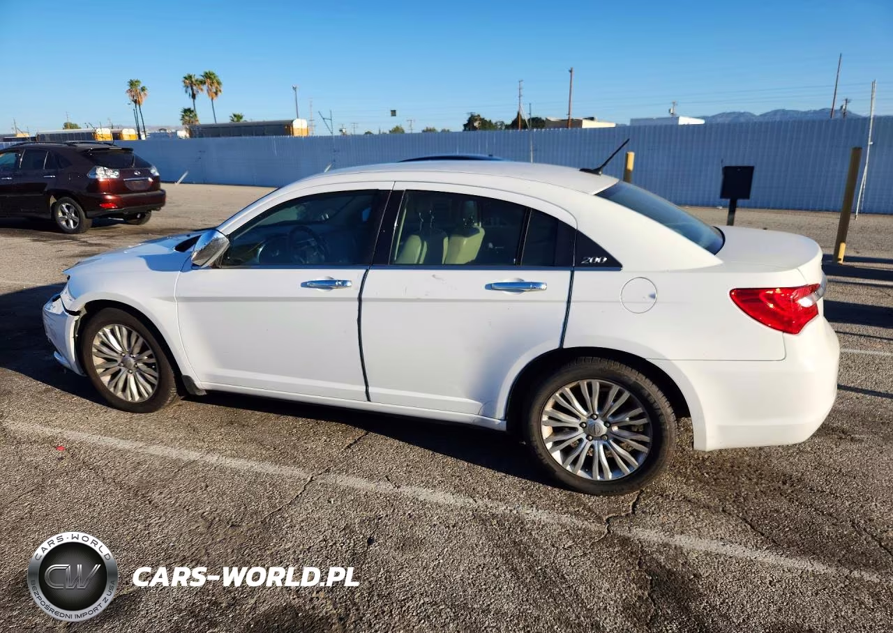2013 Chrysler 200 Limited VIN:1C3CCBCG6DN679570 - 2