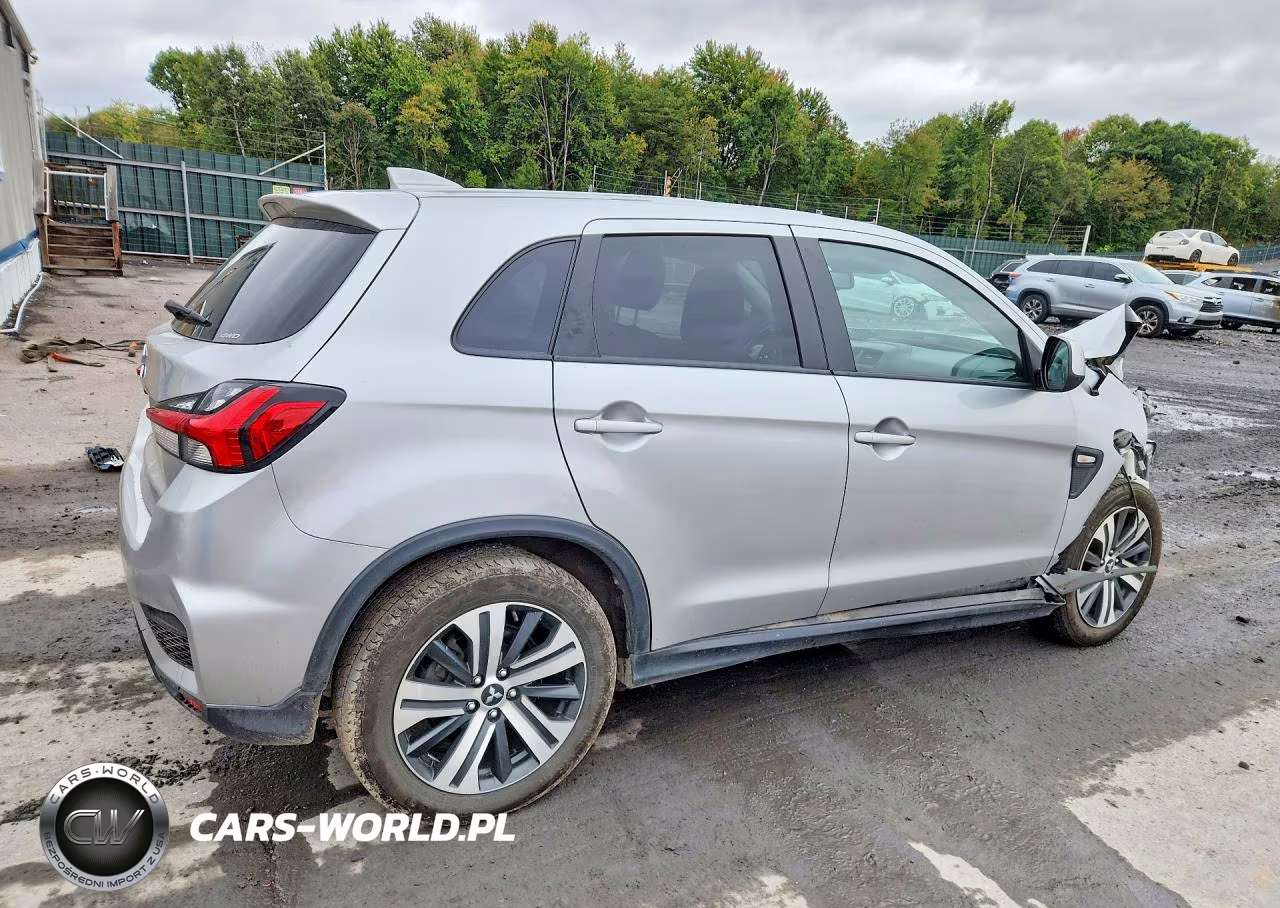 2023 Mitsubishi Outlander Sport S-Se VIN:JA4ARUAU6PU005719 - 3