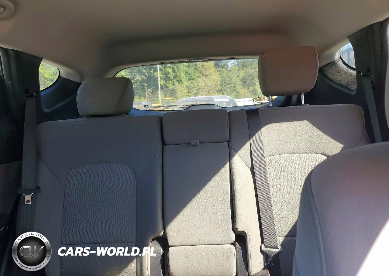 2018 Hyundai Santa Fe Sport 2.4L VIN:5XYZT3LB5JG532708 - 10