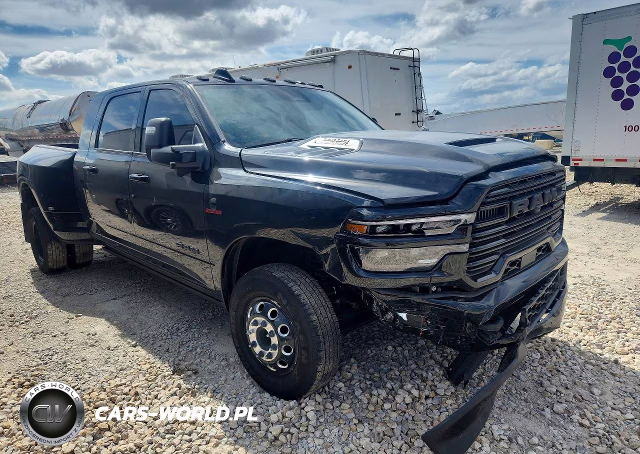 2026 Ram 3500 Laramie VIN:3C63RRML8TG342752 - 4