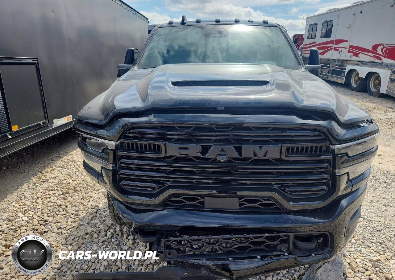 2026 Ram 3500 Laramie VIN:3C63RRML8TG342752 - 5
