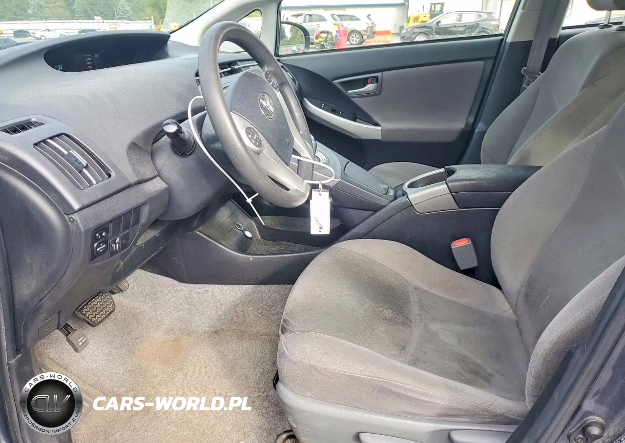 2015 Toyota Prius Two VIN:JTDKN3DU4F0434486 - 7