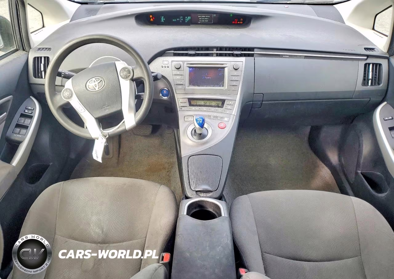 2015 Toyota Prius Two VIN:JTDKN3DU4F0434486 - 8