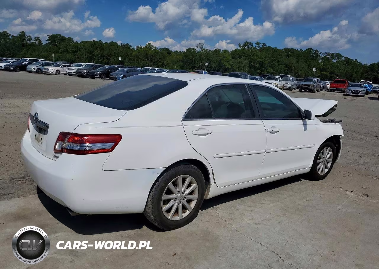 2010 Toyota Camry Xle VIN:4T1BF3EK7AU558999 - 3
