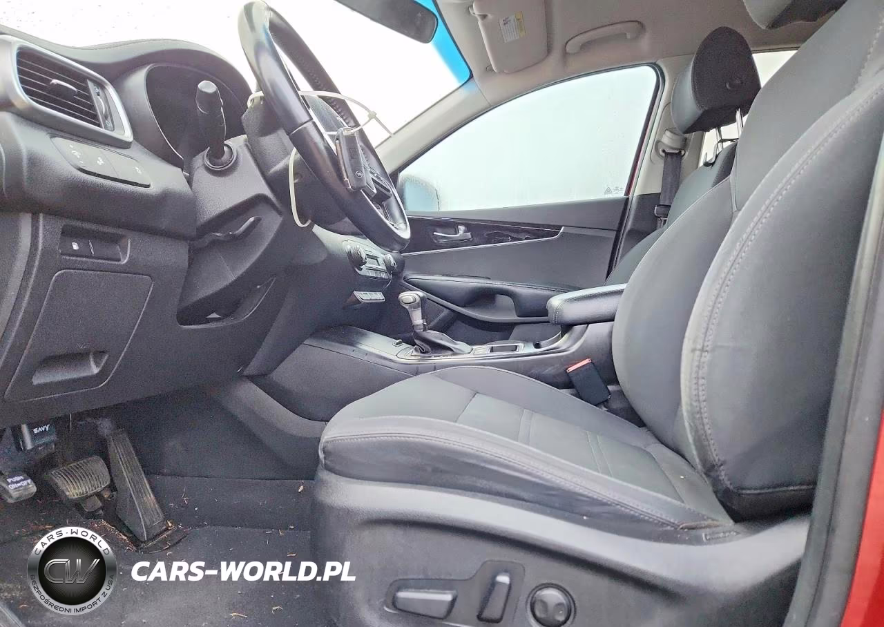 2020 Kia Sorento Lx VIN:5XYPG4A30LG669605 - 7