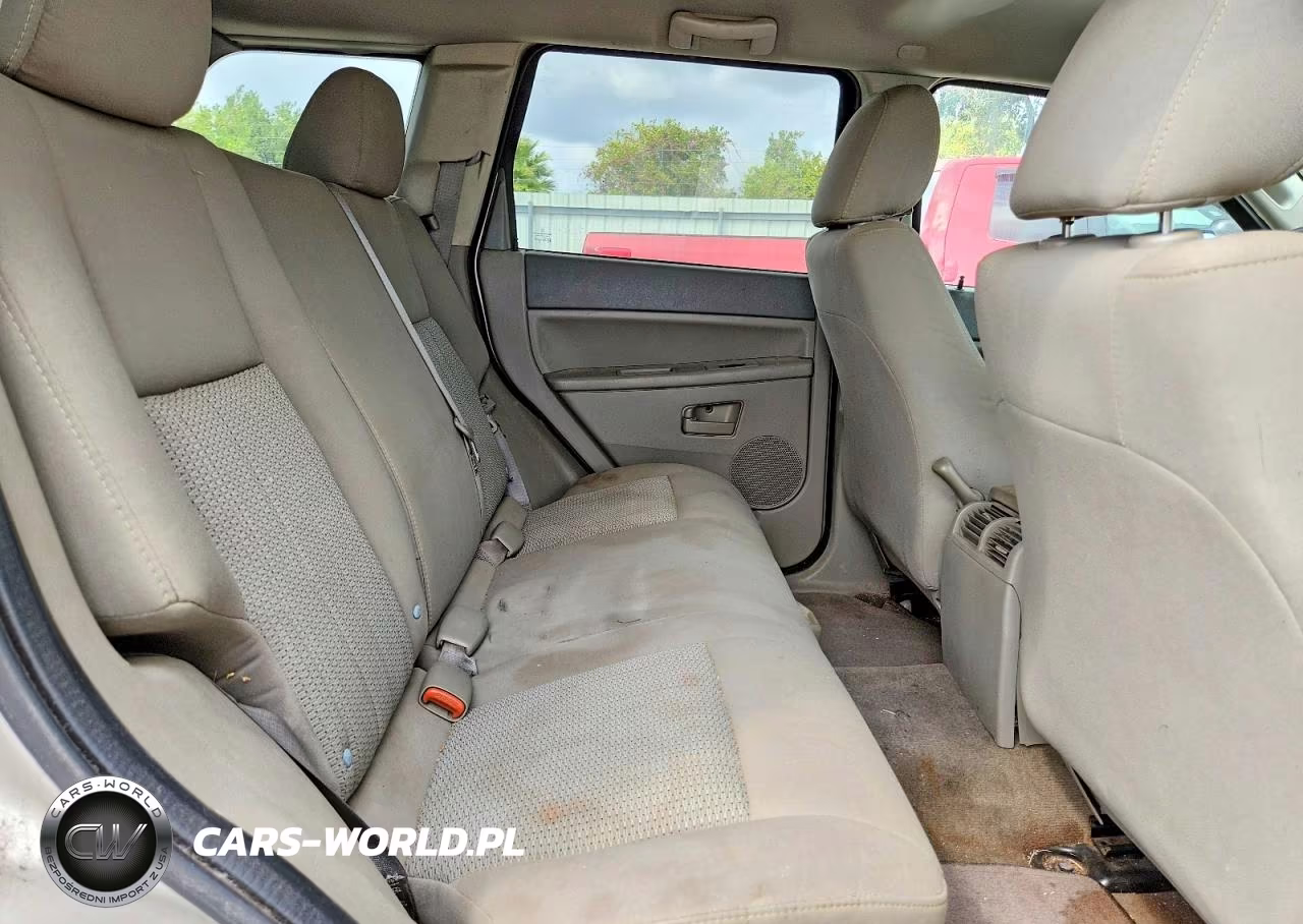 2007 Jeep Grand Cherokee Laredo VIN:1J8HS48PX7C552533 - 11