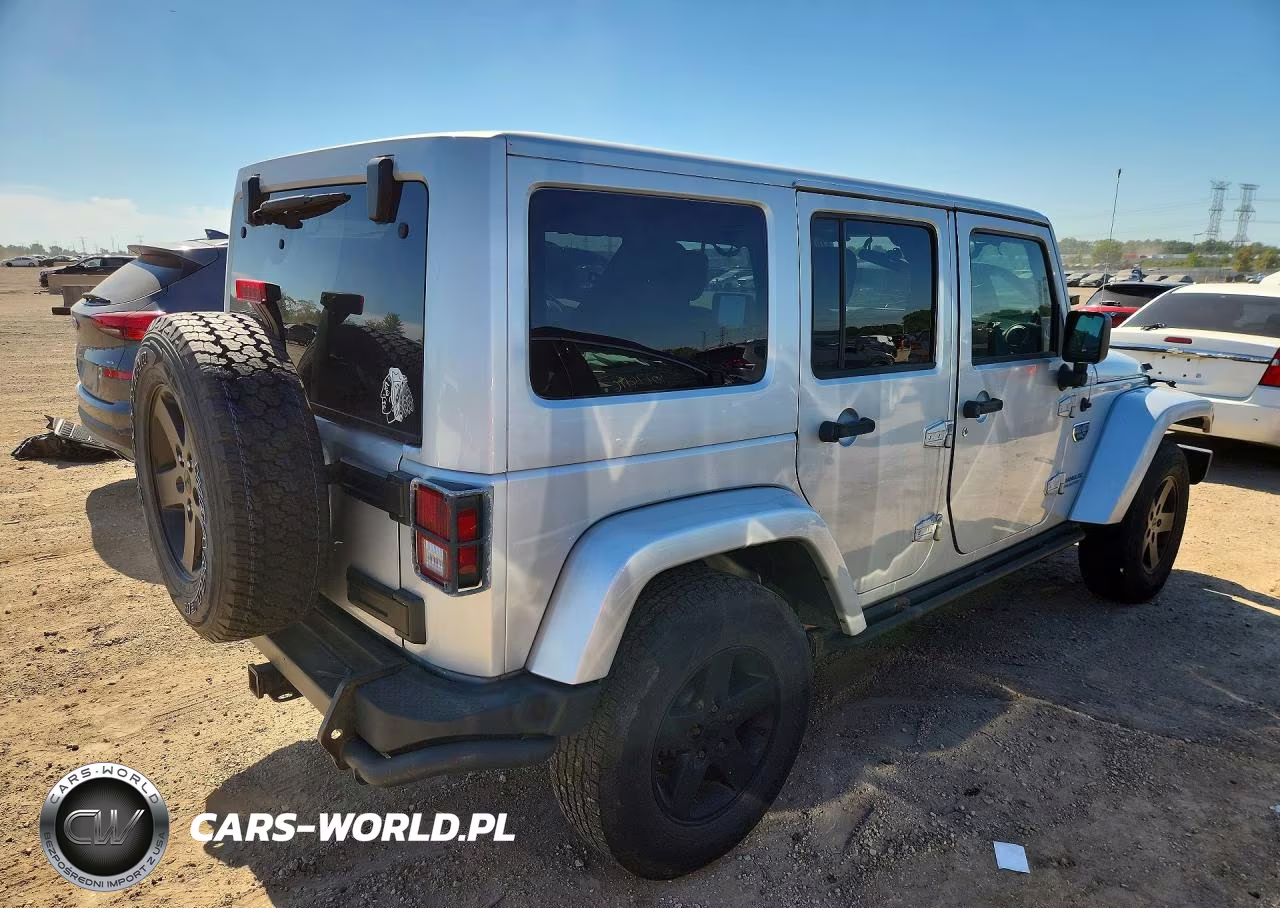 2012 Jeep Wrangler Unlimited Rubicon VIN:1C4HJWFG2CL196419 - 3