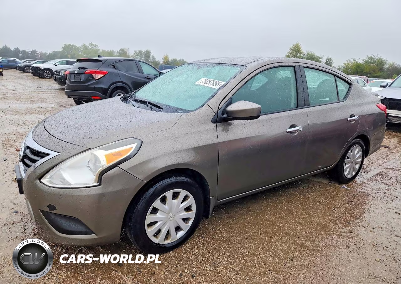 2016 Nissan Versa 1.6 Sv – zdjęcie 1 z 12