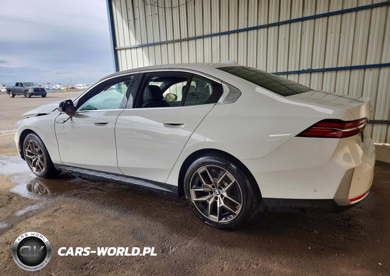 2027 BMW 530 I VIN:WBA43FJ00VCY22892 - 2