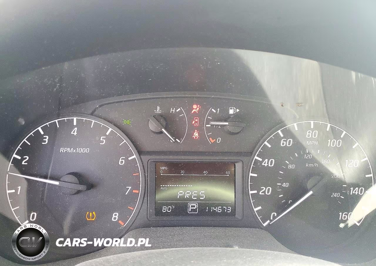 2015 Nissan Sentra S VIN:3N1AB7AP5FY377718 - 9