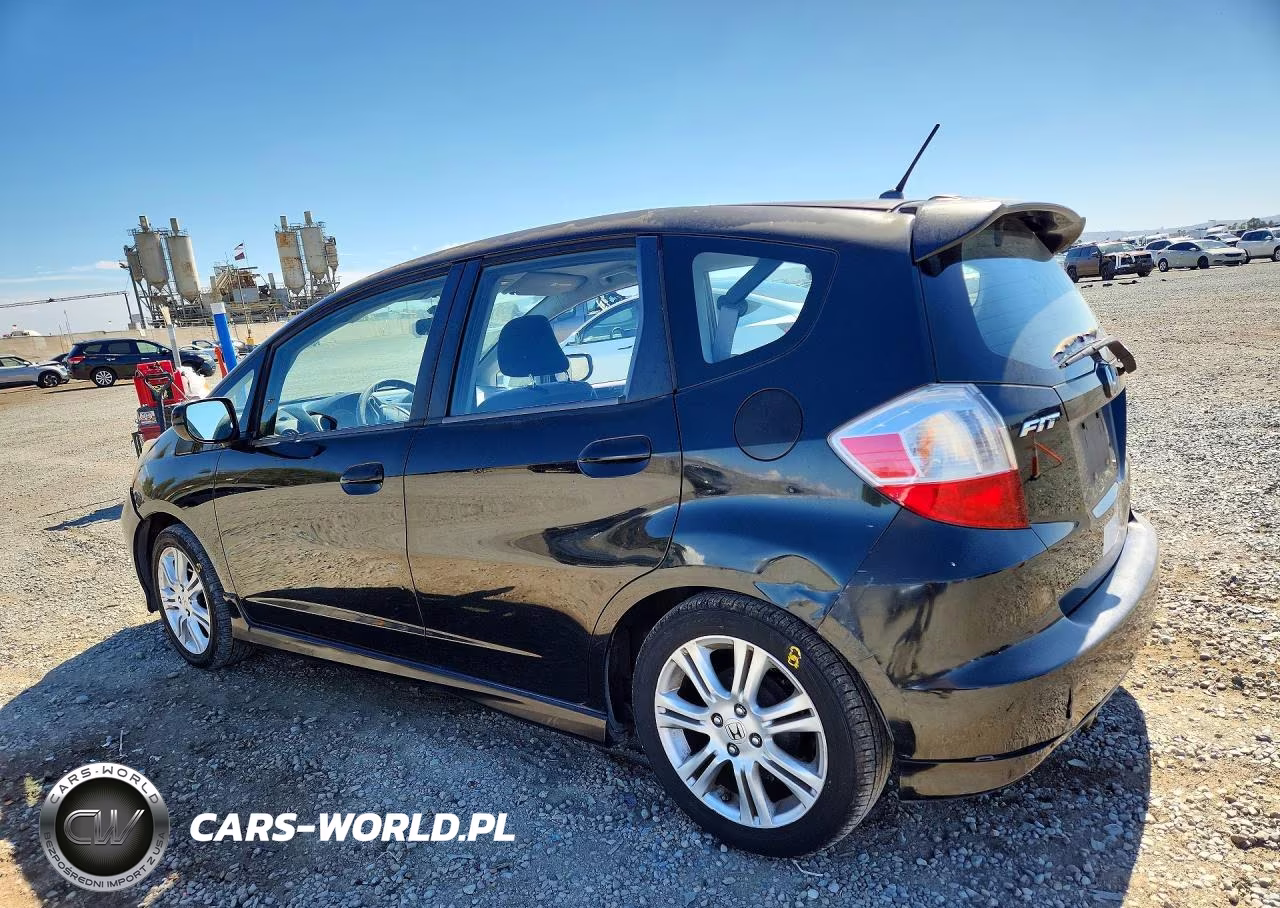 2011 Honda Fit Sport VIN:JHMGE8H55BC012711 - 2