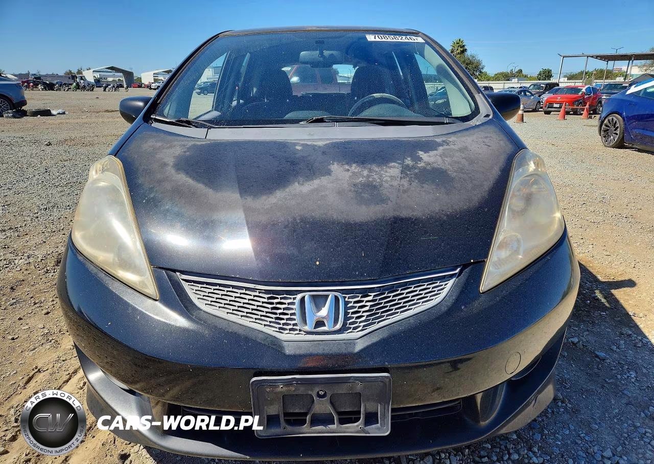 2011 Honda Fit Sport VIN:JHMGE8H55BC012711 - 5
