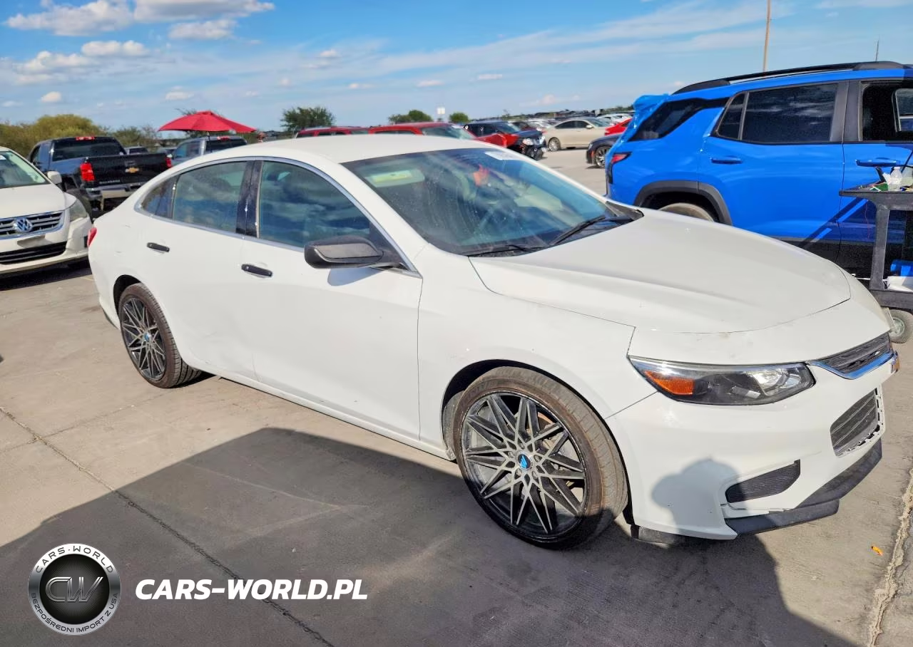 2018 Chevrolet Malibu Ls VIN:1G1ZB5ST9JF171343 - 4