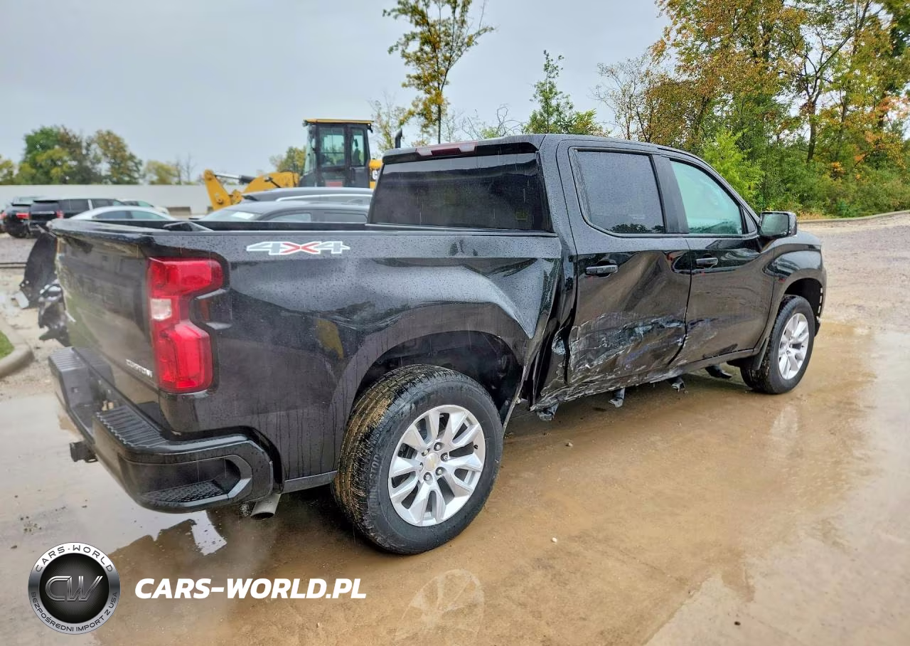 2021 Chevrolet Silverado K1500 Custom VIN:3GCPYBEK7MG282376 - 3