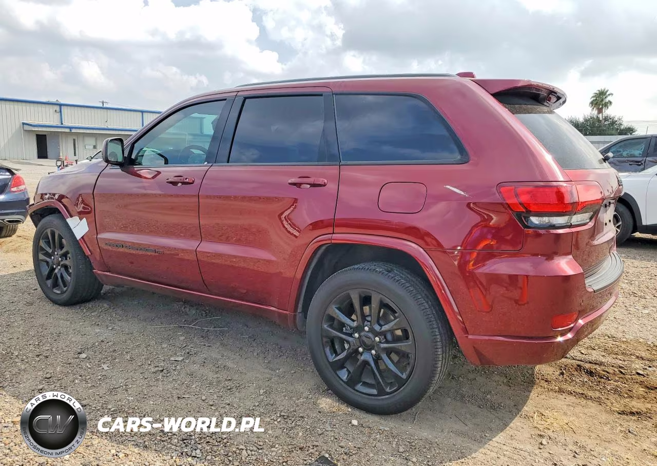 2022 Jeep Grand Cherokee Laredo E VIN:1C4RJEAG4NC127479 - 2