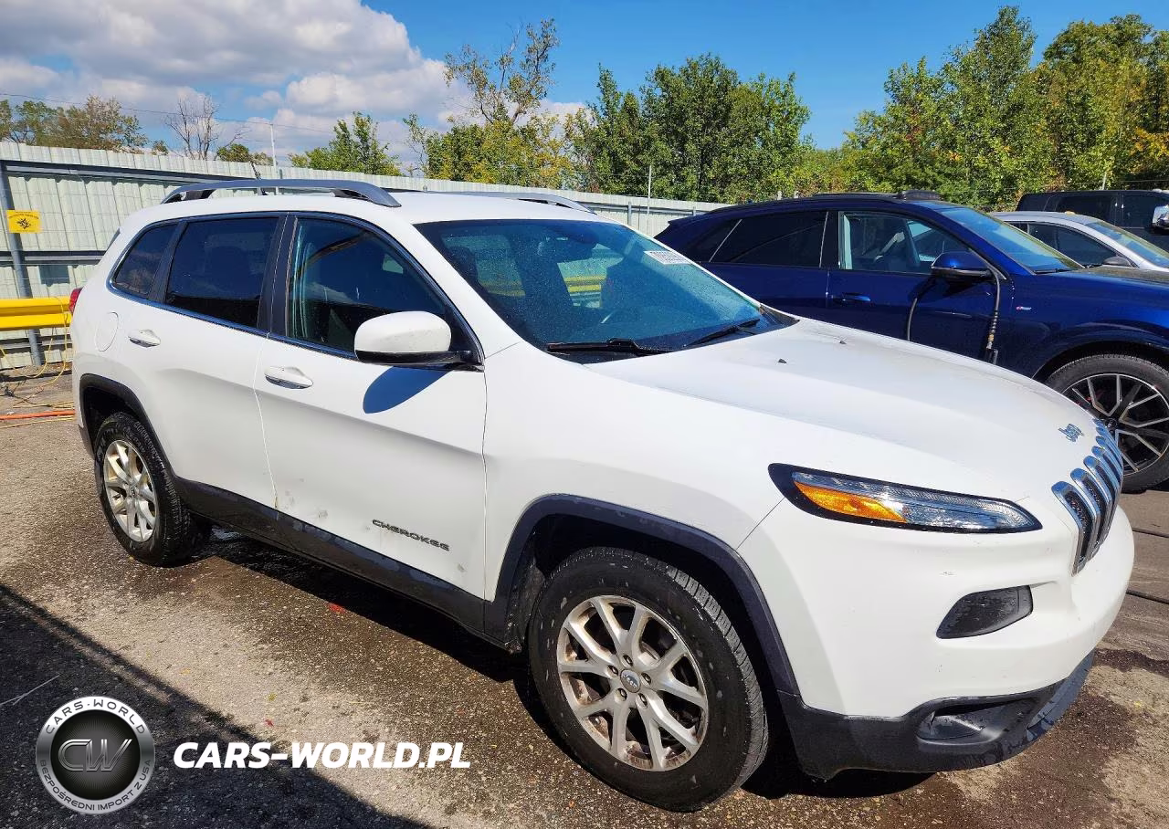 2016 Jeep Cherokee Latitude VIN:1C4PJMCB5GW178381 - 4