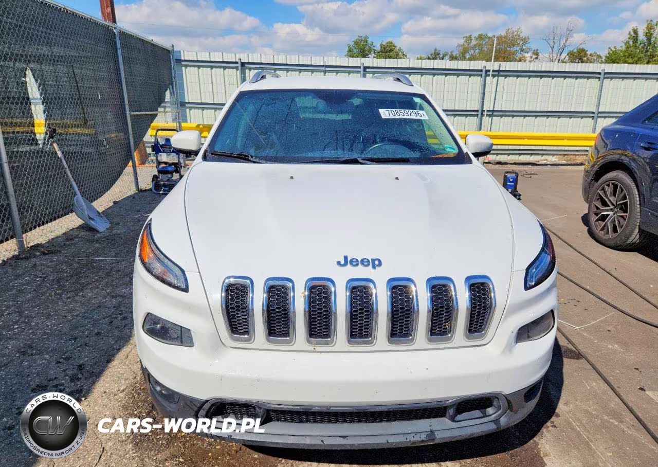 2016 Jeep Cherokee Latitude VIN:1C4PJMCB5GW178381 - 5