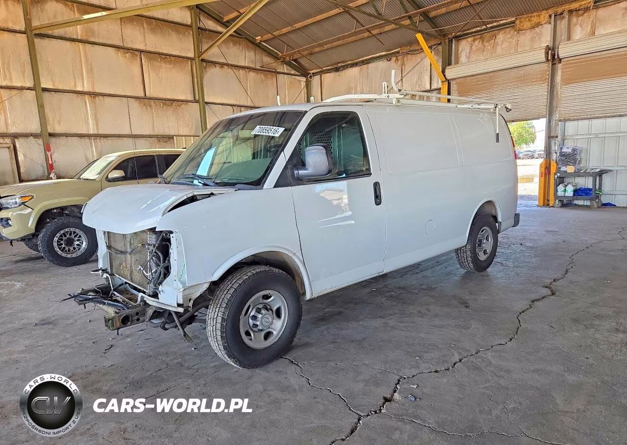 2019 Chevrolet Express G2500 VIN:1GCWGAFGXK1243294 - 1