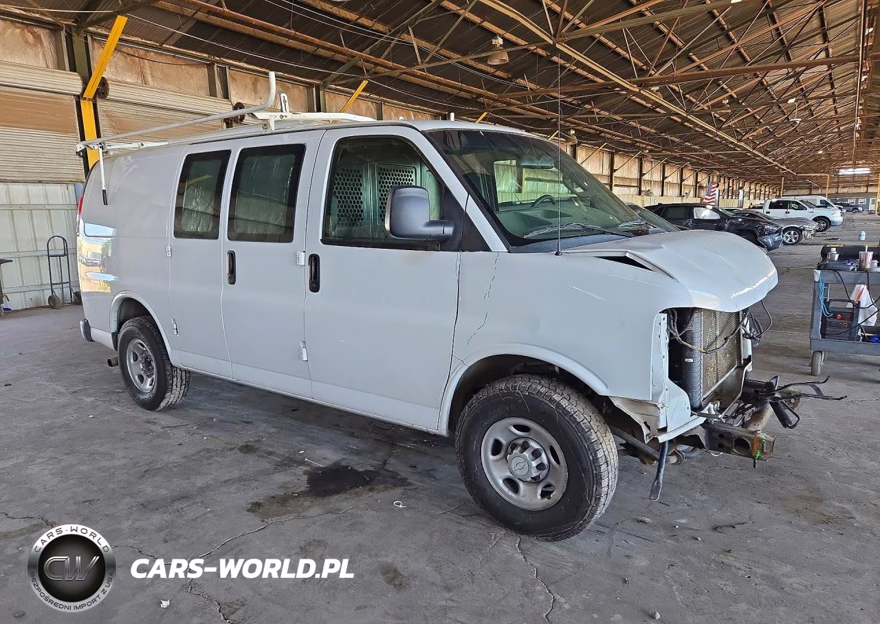 2019 Chevrolet Express G2500 VIN:1GCWGAFGXK1243294 - 4