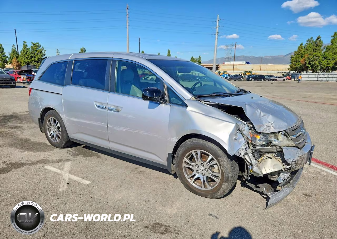2013 Honda Odyssey Exl VIN:5FNRL5H65DB089530 - 4