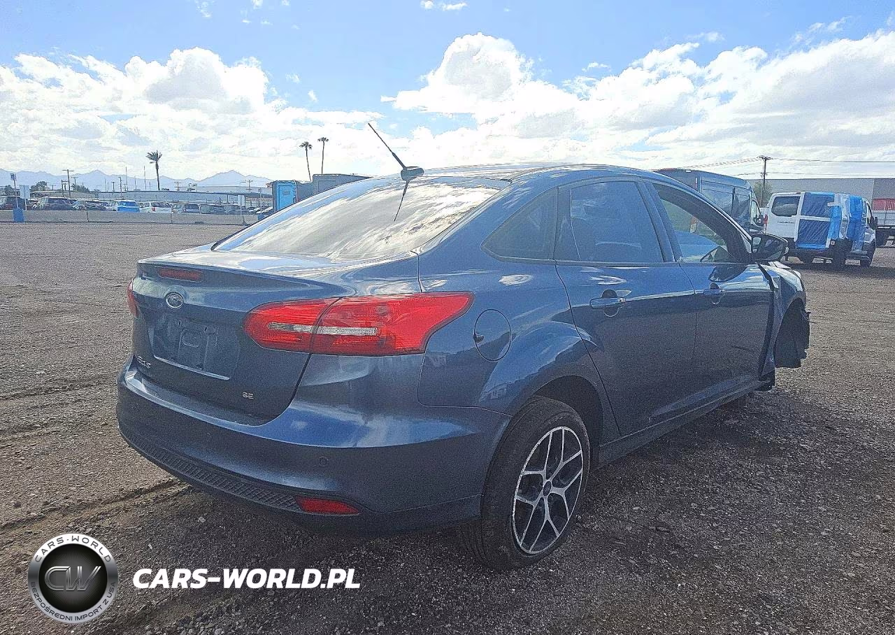 2018 Ford Focus Sel VIN:1FADP3H24JL287806 - 3