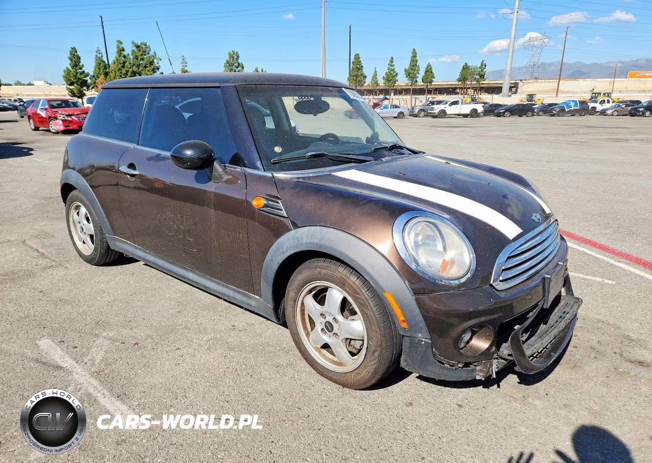 2011 Mini Cooper VIN:WMWSU3C55BTX95924 - 4